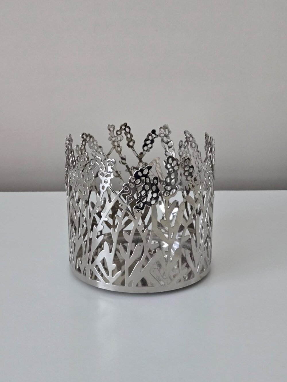 Bath and Body Works 3 wick Metal Candle Holder - NEW